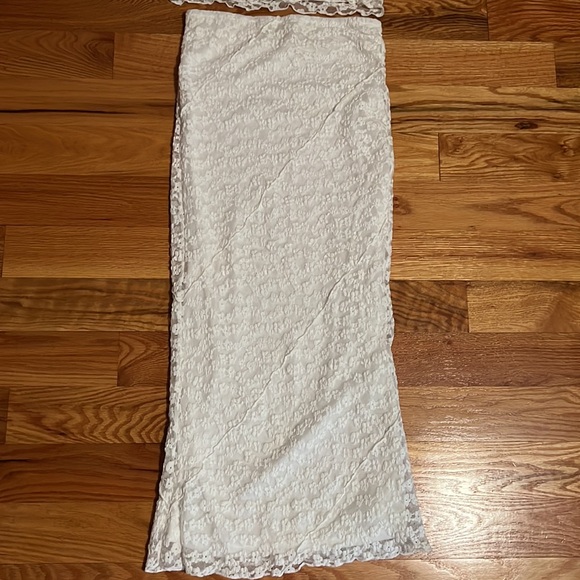 NWOT Bailey rose set - Picture 2 of 9